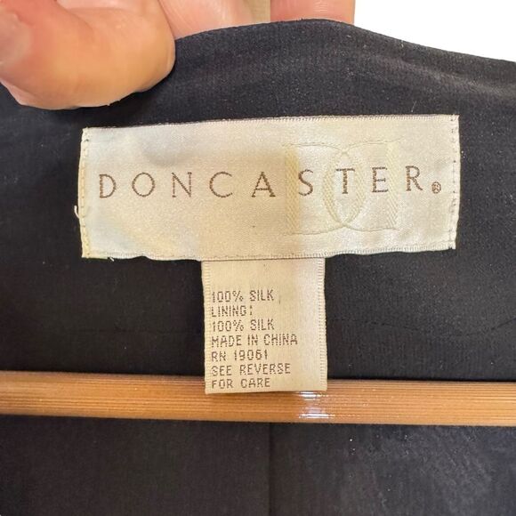 Silk Evening Jacket Cardigan Black Beaded Doncaster Women's Size 8 - Picture 8 of 8